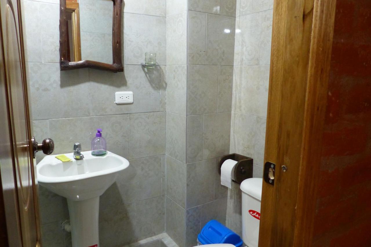 Hostal La Casa Amarilla City Baños Εξωτερικό φωτογραφία